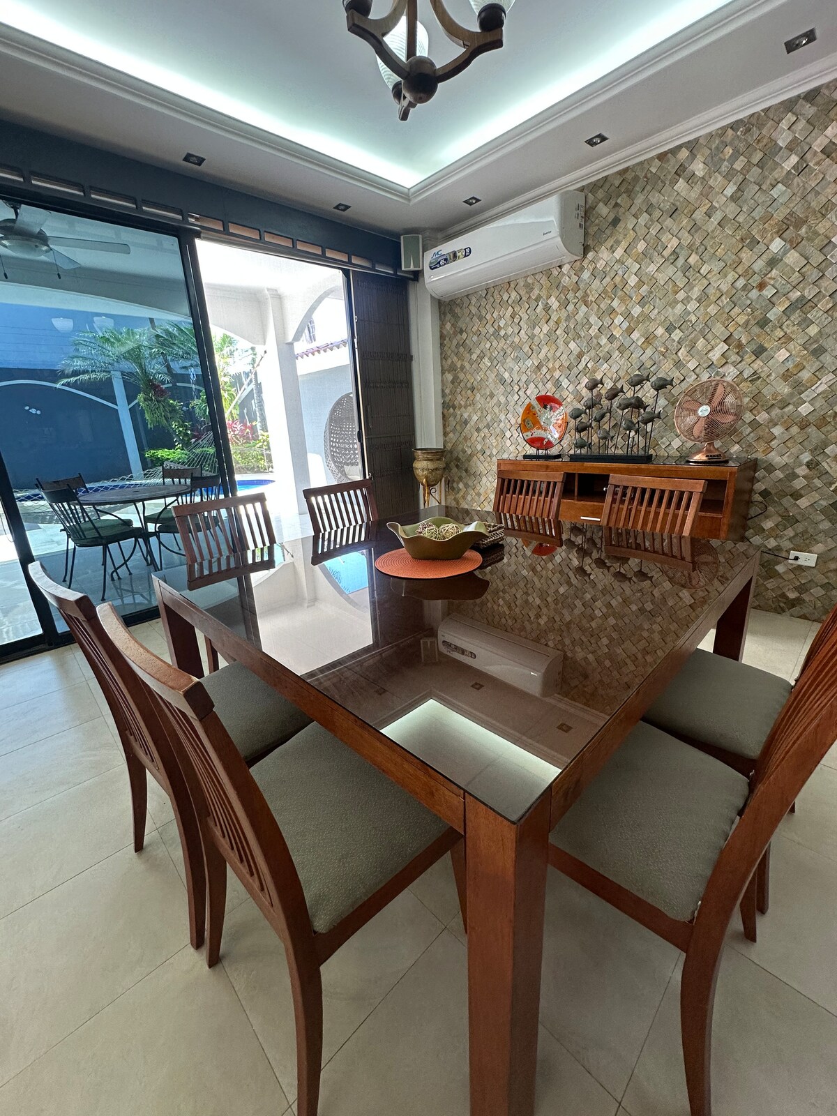 Comedor de Salma Beach House